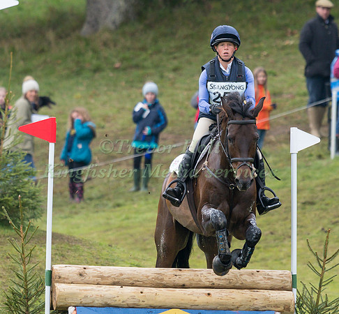 ROSALIND CANTER (GBR) RIDING LAS VEGAS 200