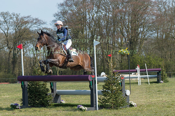 CAROLINE HARRIS RIDING FALKO TH