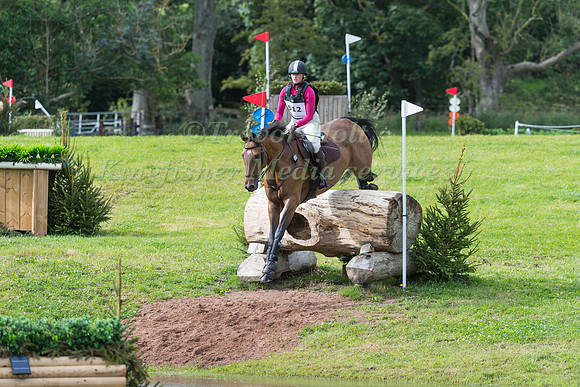 AMY STRUTHERS RIDING  FABRIANO