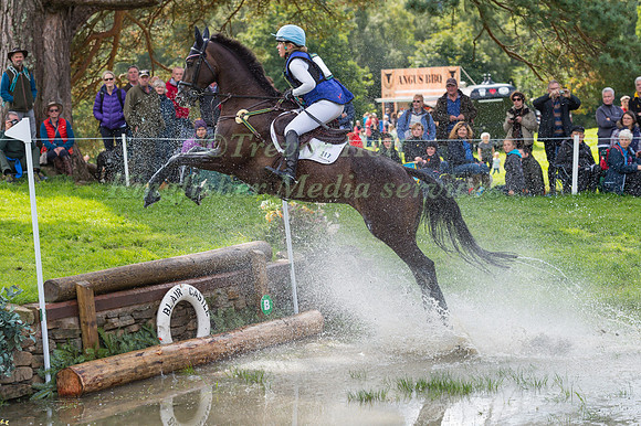 ROSA ONSLOW (GBR) AND DIAMOND SUNDANCE