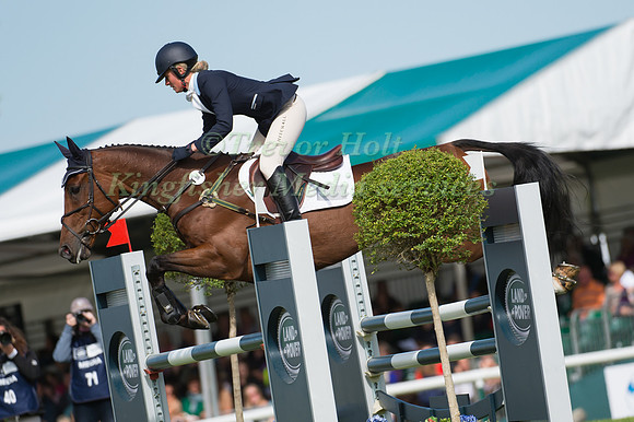 Jodie Amos (GBR) and  Wise Crack