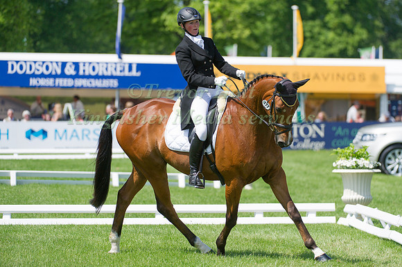 Hannah Bate and Finbury Hill