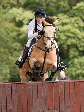 Sophie Beaty and Done and Dusted VI