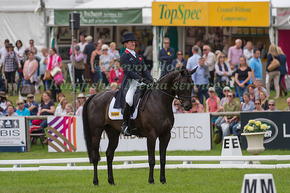 Nicola Wilson (GBR) riding Annie Clover