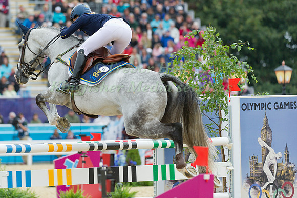Sara Algotsson Ostholt and Wega Olympic Silver Medalist