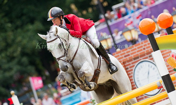 Virginie  Caulier and Nepal Du Sudre