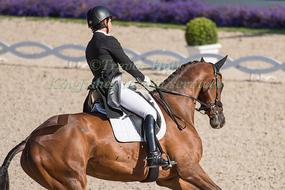 Bettina Hoy (GER) and Seigneur Medicott