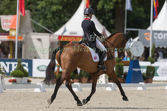 ROSALIND CANTER (GBR) AND ZENSHERA