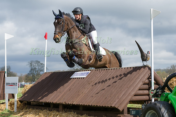 SAMMI BIRCH (AUS) RIDING  NIMROD II