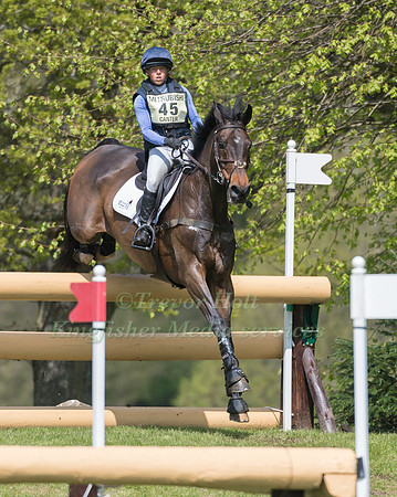 ROSALIND CANTER  (GBR) RIDING  ALLSTAR B