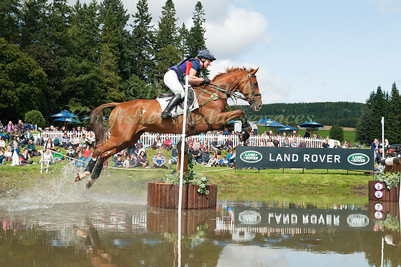 HANNAH NORVILL (NZL) AND MAGIC ROUNDABOUT IV