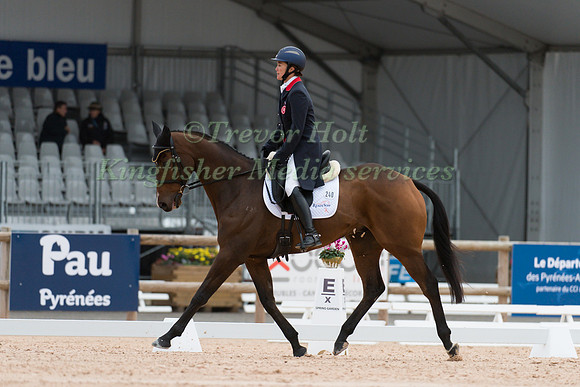 Nicole Pearson of Hong Kong riding The Navigator