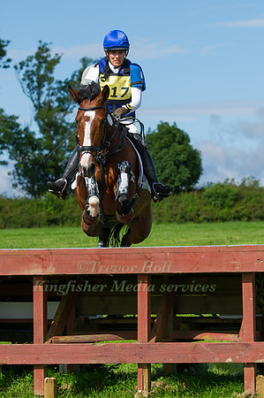 Phillipa Hill riding DHI Ricanga