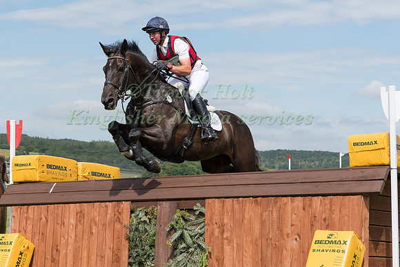 DAVID DOEL (GBR) AND SHANNONDALE QUEST