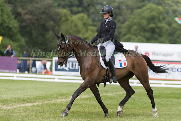 JULIE SIMONET AND SURSUMCORD’OR