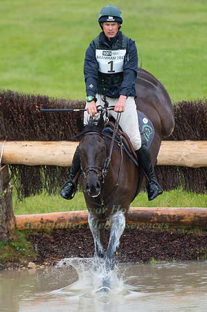 Mark Kyle (IRL) riding Jesmond Justice