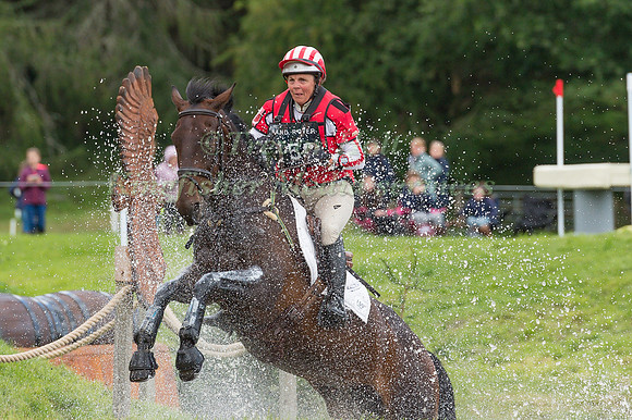 FIONA MALCOLM (GBR) AND THEBESTOF THREE