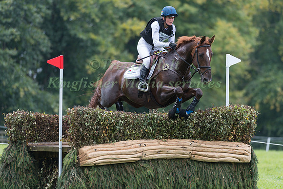 VICTORIA SCOTT (RSA) RIDING VALTHO DES PEUPLIERS