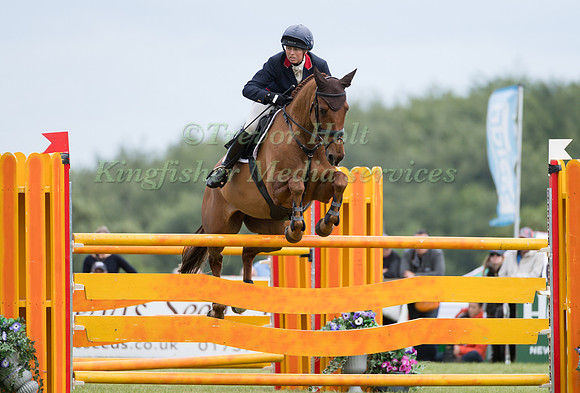 JEANETTE BRAKEWELL (GBR) AND FOREVER RED TAKING PART IN THE SHOWJUMPING PHASE OF THE CCI THREE STAR COMPETITION AT THE 2017 EQUI-TREK BRAMHAM INTERNATIONAL HORSE TRIALS