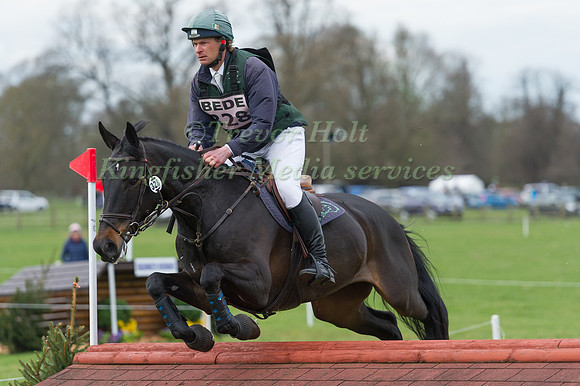 MARK KYLE (IRL) RIDING  GORTFADDA DIAMOND