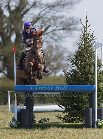 JESS CORSER RIDING MOANGARRIFF DUKE