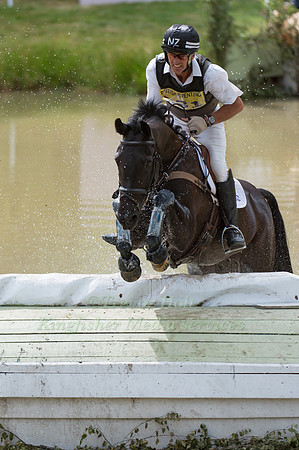 Andrew  Nicholson (NZL) riding Cillnabradden Evo