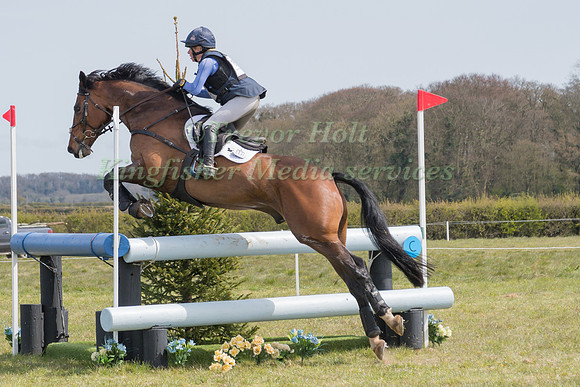 ROSALIND CANTER RIDING REHY ROYAL DIAMOND
