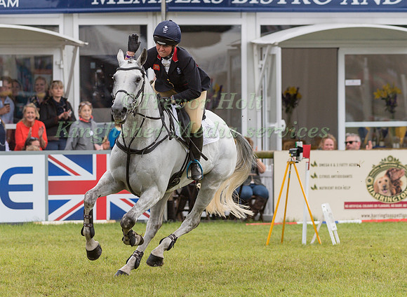 KITTY KING (GBR) AND VENDREDI BIATS