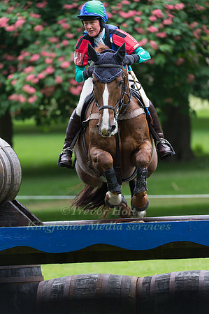Annette Higgins riding Kec Digital Era