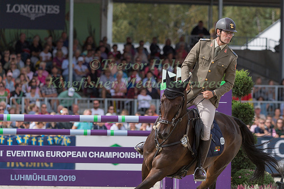 Giovanni Ugolotti (ITA) and Note Worthy