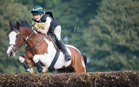 Zoe Warde-Aldam and Highlings Gizmology