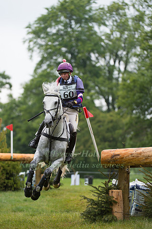 Ginny Howe (GBR) riding Imperato