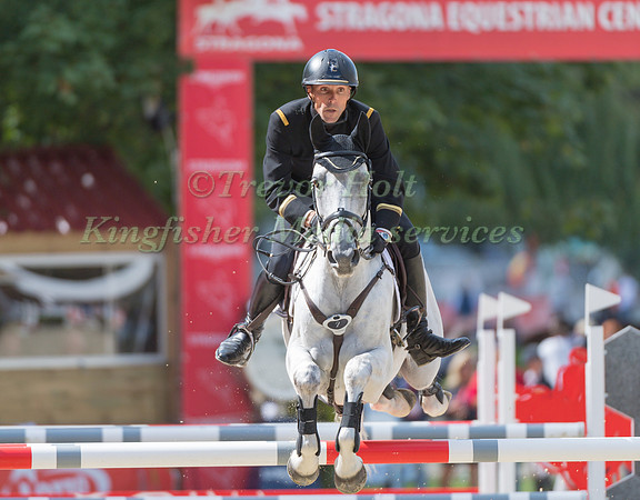 MATTHIEU VANLANDEGHEM (FRA) AND TROUBLE FETE ‘ENE HN’