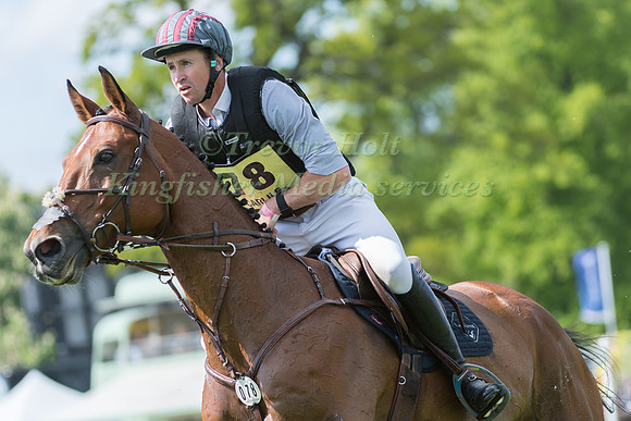Thomas Carlile (FRA) and Zanzibar Villa Rose Z