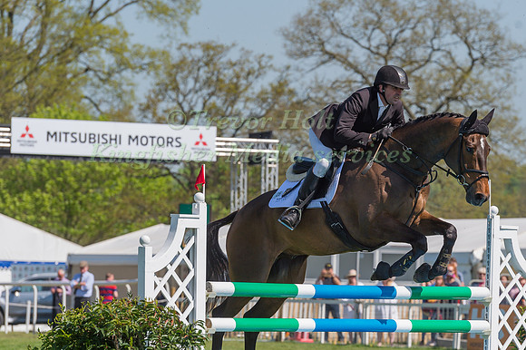 ALAN NOLAN (IRL) RIDING  BRONZE FLIGHT