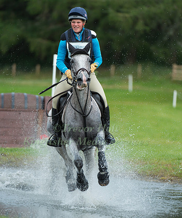 SARAH HOLMES (GBR) RIDING DUNGANSTOWN FLEUR