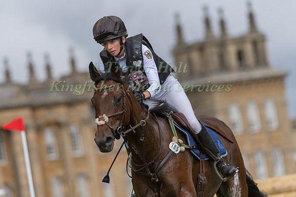 ANNA SIEMER (GER) RIDING CHLOE