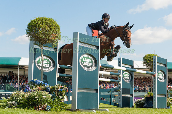 Hannah Bate (GBR) and  Finbury Hill