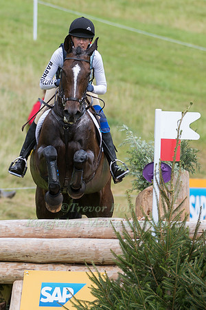 KATIE BARBER (GBR) AND WOODFIELD RIA