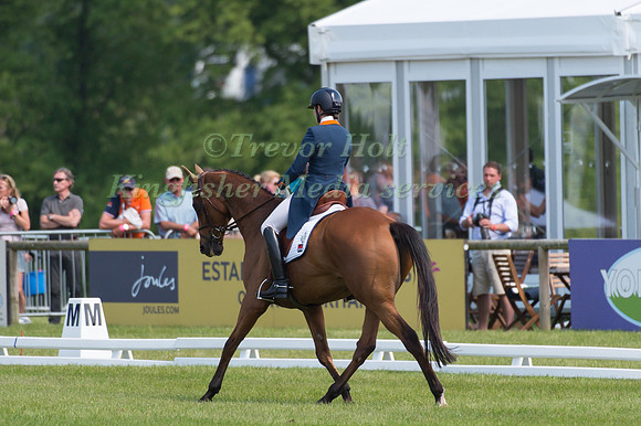 Alice Naber Lozeman (NED)  riding Acsi Peter Parker