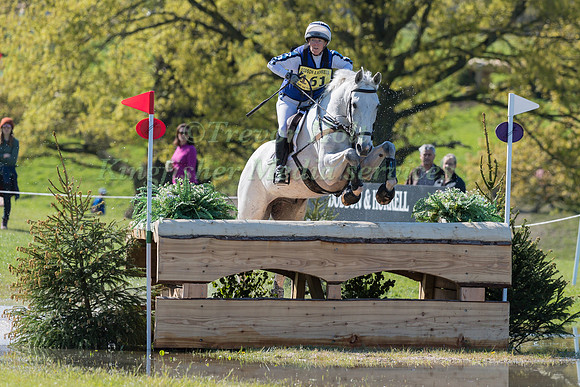 ETTI DALE AND  SIMPLY SIMON II TAKING PART IN THE CROSS COUNTRY PHASE OF THE DODSON AND HORRELL CHALLENGE CCI4*-S  AT THE 2019  CHATSWORTH HOUSE INTERNATIONAL HORSE TRIALS