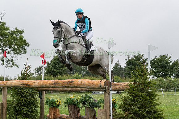 IZZY TAYLOR AND FONBHERNA LANCER
