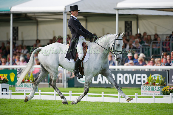 Andrew Nicholson and Avebury