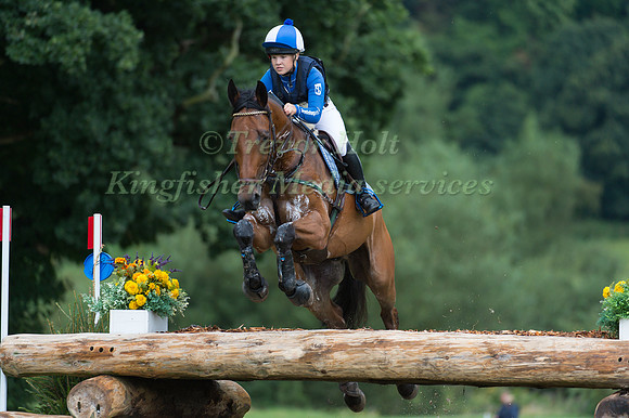 AINO  LAVONEN (FIN) RIDING ESCORIALBLUE