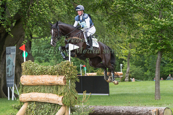 NICOLA WILSON (GBR) AND YACABO BK