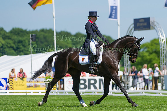 Laura Collett and Allora 3