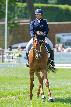 Orlane Hillereau and Naome De Glain
