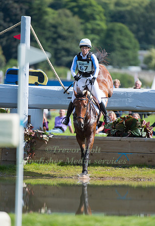 MEGAN  HEATH (NZL) RIDING CAMELOT
