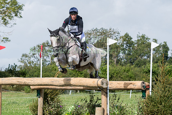 OLIVER TOWNEND RIDING  BALLAGHMOR CLASS