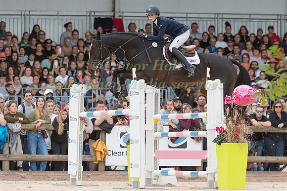 ALICE CASBURN AND TOPSPIN